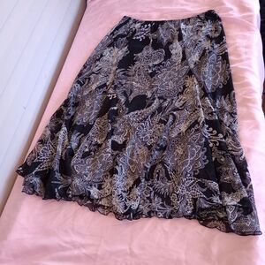 Chic Black and White Lace A-Line Skirt